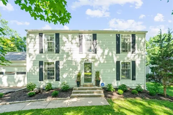 9931 Cedar Street, Overland Park, KS 66207