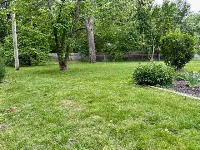 4909 Tomahawk Road, Prairie Village, KS 66208 - #2