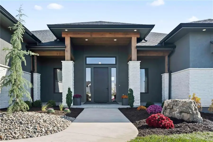 19103 Bella Terra Road, Pleasant Hill, MO 64080 - #3