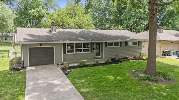 9237 Hardy Street, Overland Park, KS 66212