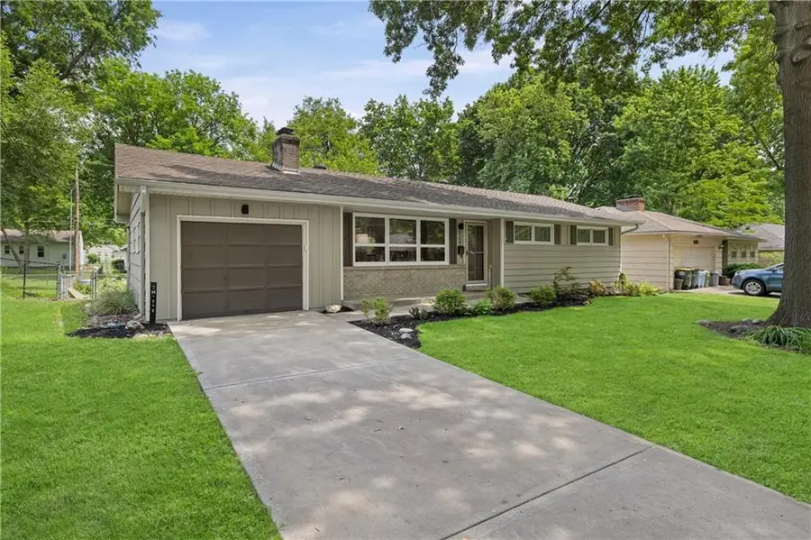 9237 Hardy Street, Overland Park, KS 66212 - #3