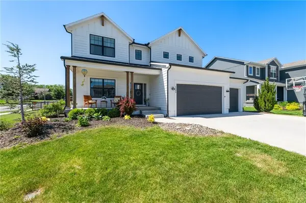 1505 SW Georgetown Drive, Lee's Summit, MO 64082
