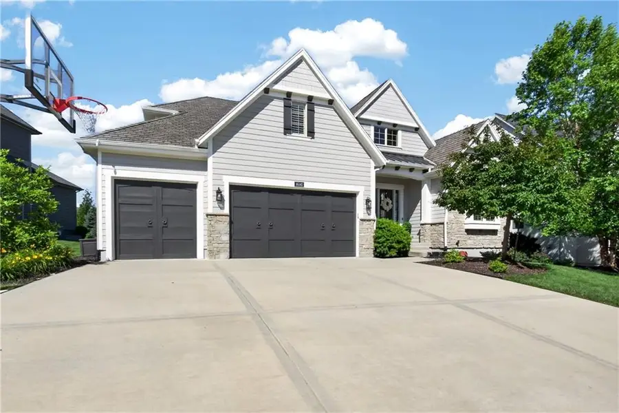 16141 Garnett Street, Overland Park, KS 66221 - #3