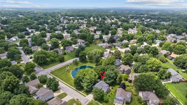 2112 NE Springbrook Street, Blue Springs, MO 64014