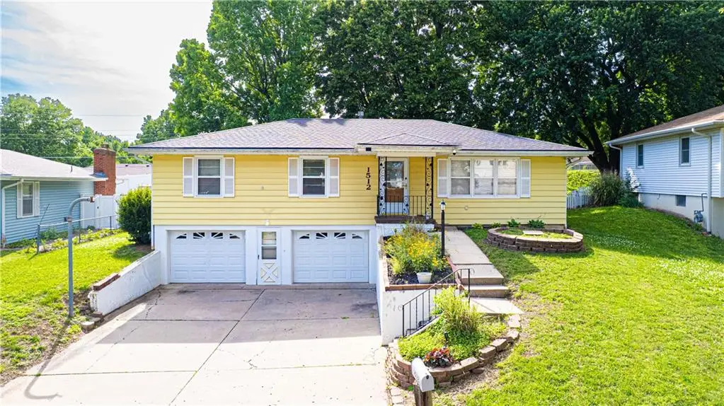 1512 Safari Drive, Saint Joseph, MO 64506 - #1