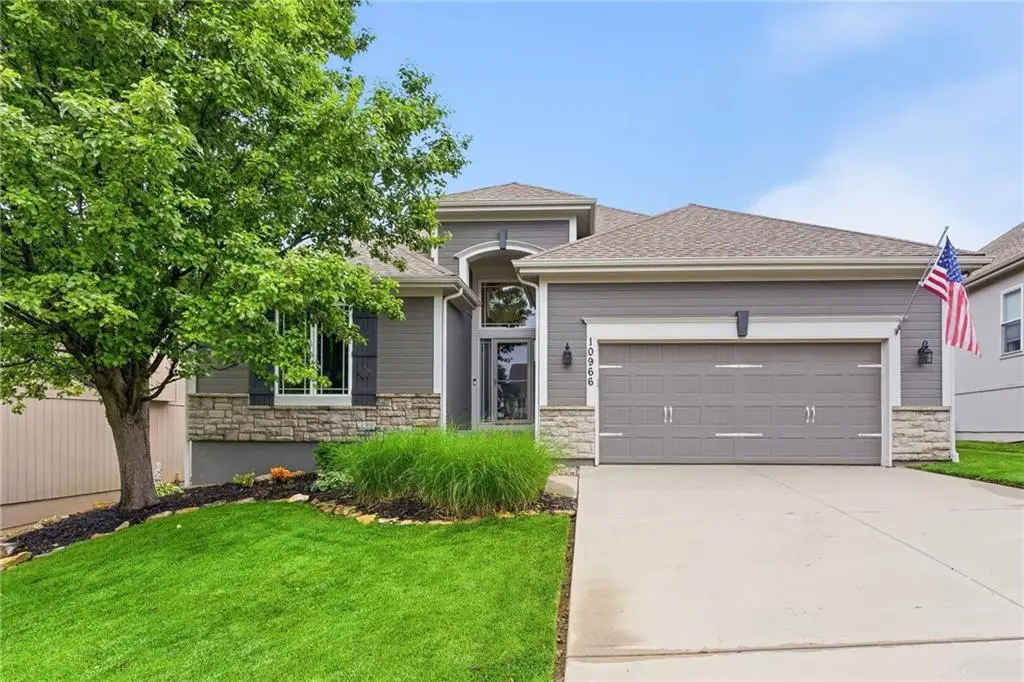 10966 S Cornice Street, Olathe, KS 66061 - #1