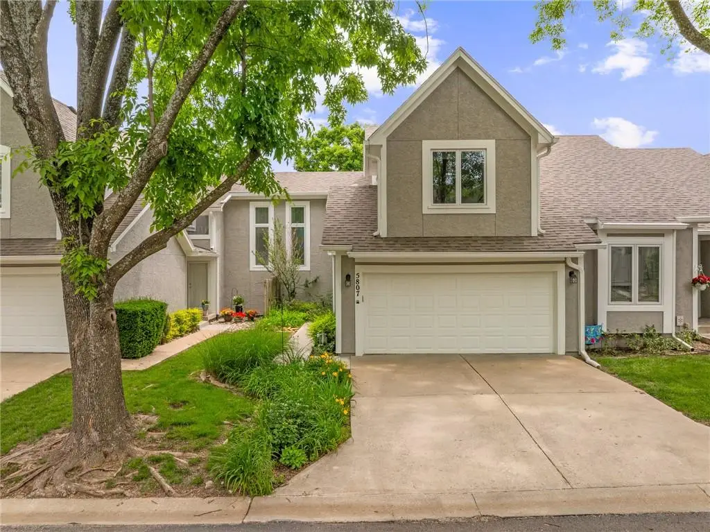 5807 Park Circle, Shawnee, KS 66216 - #1