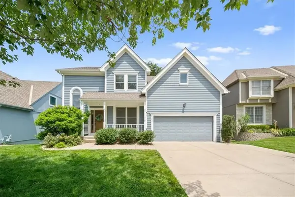 8202 W 144th Terrace, Overland Park, KS 66223