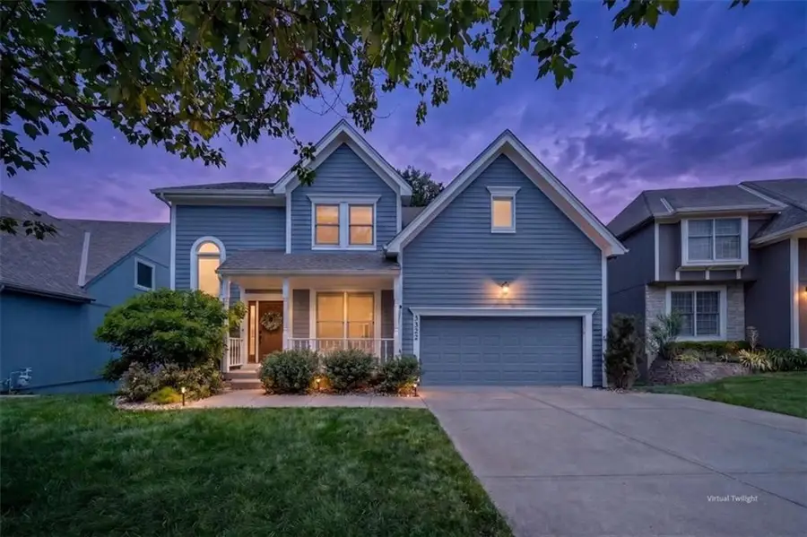 8202 W 144th Terrace, Overland Park, KS 66223 - #2
