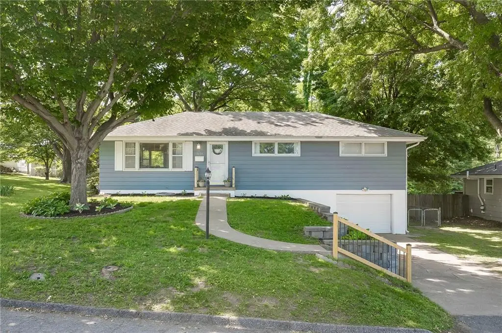 3620 Jackson Street, Saint Joseph, MO 64507 - #1