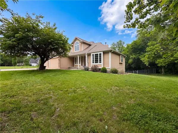 23612 S Lucille Lane, Peculiar, MO 64078