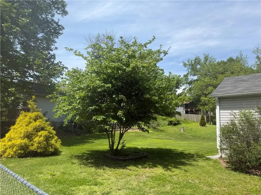 908 Chestnut Street, Leavenworth, KS 66048 - #2