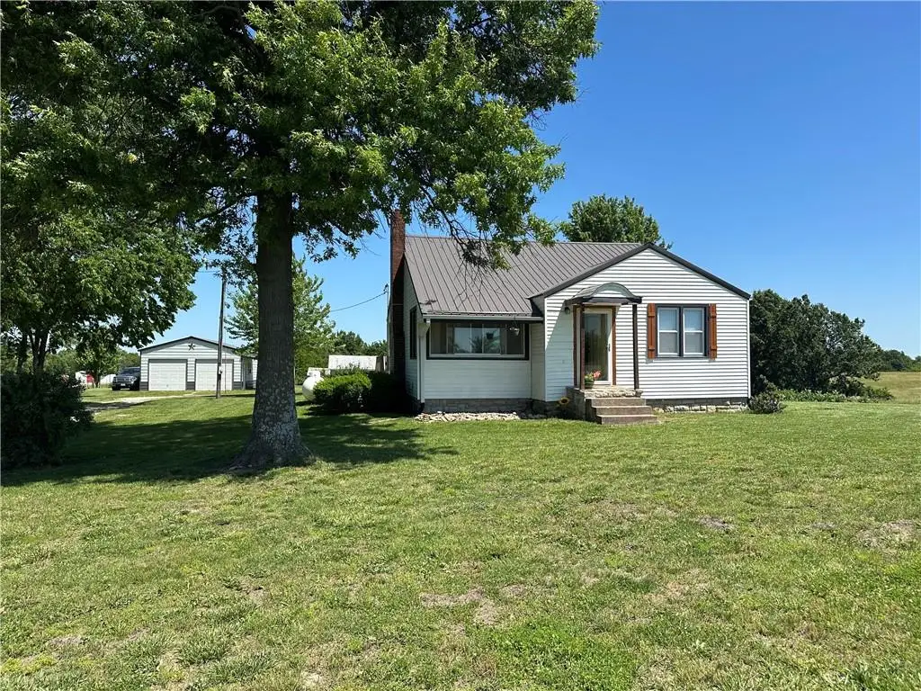 10112 SE 214th Street, Lawson, MO 64062 - #1