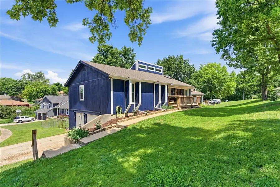 11012 Norton Avenue, Kansas City, MO 64137 - #3
