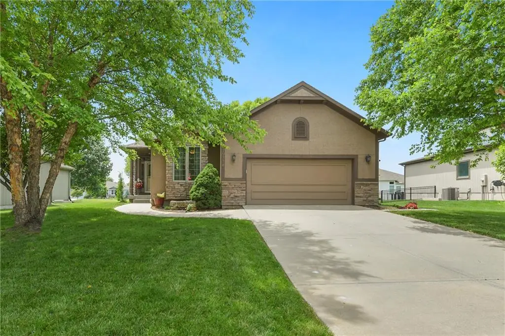 29374 Rockwood Avenue, Paola, KS 66071 - #1