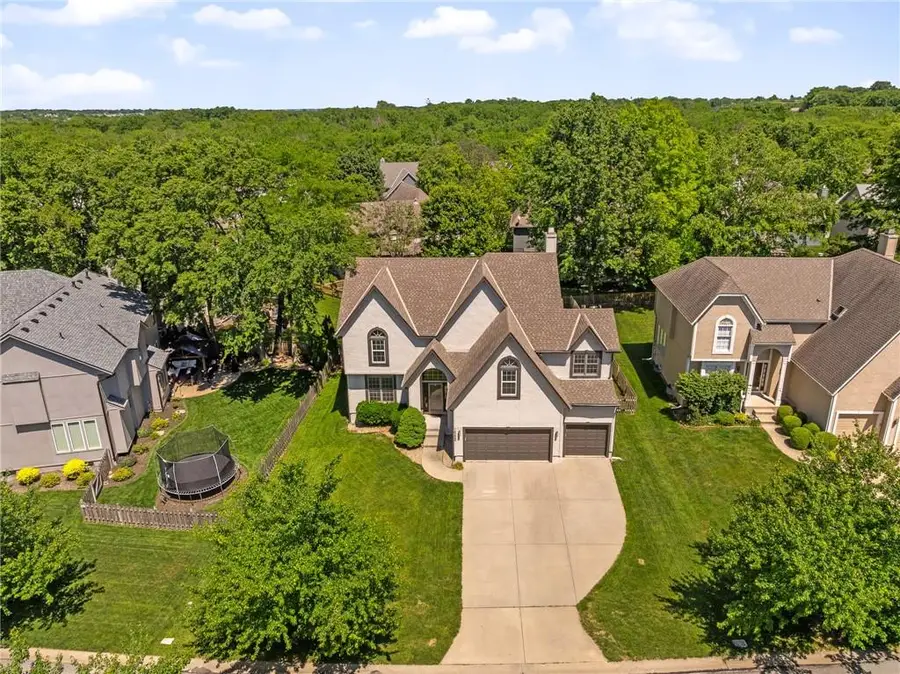 14205 Rosehill Street, Overland Park, KS 66221 - #2
