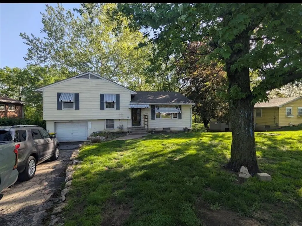 722 Shawnee Road, Kansas City, KS 66103 - #1