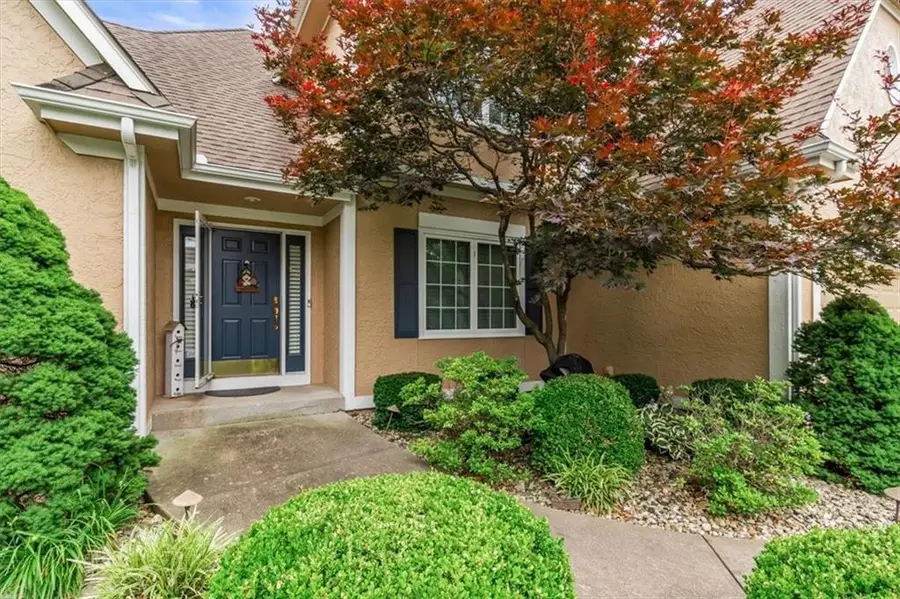 240 SW Winterpark Circle, Lees Summit, MO 64081 - #3