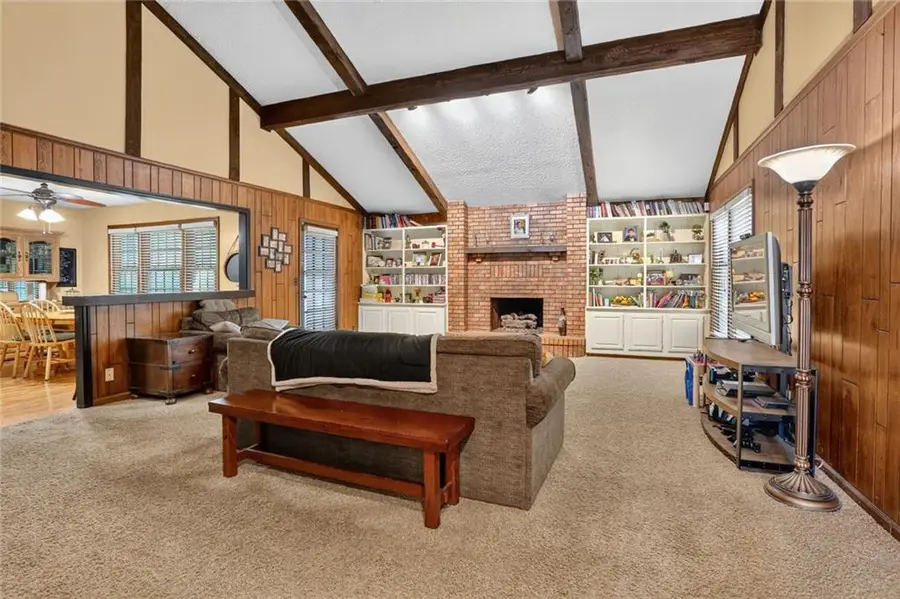 16313 W Chur Street, Olathe, KS 66062 - #2