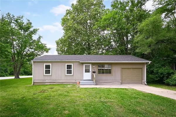 9416 Stark Avenue, Kansas City, MO 64138