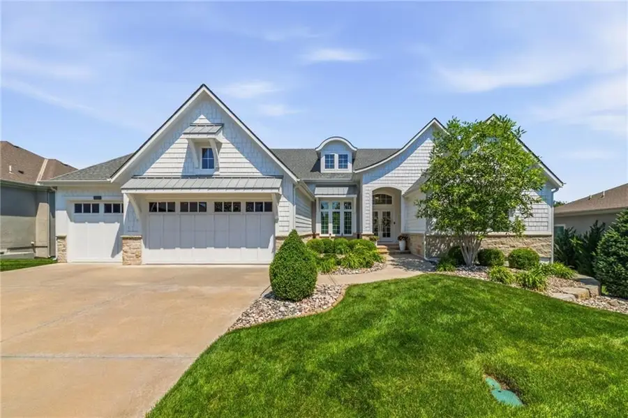 3300 W 156 Street, Overland Park, KS 66224 - #2