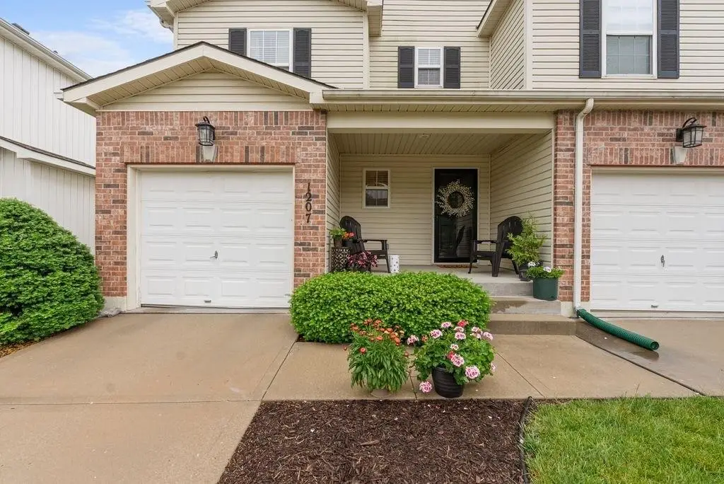 1207 SW Arborway Drive, Lees Summit, MO 64082 - #1