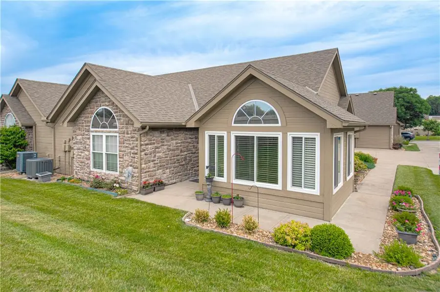 705 NE 65th Terrace, Gladstone, MO 64118 - #2