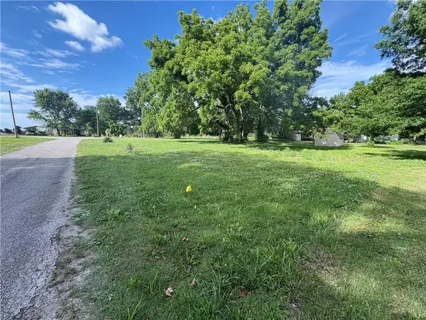 102 Sycamore Street, Pleasanton, KS 66075