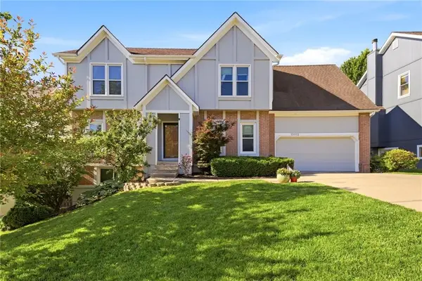 15013 W 77th Terrace, Lenexa, KS 66216