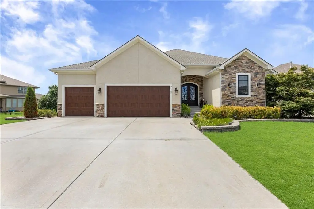 24735 W 91st Place, Lenexa, KS 66227 - #1