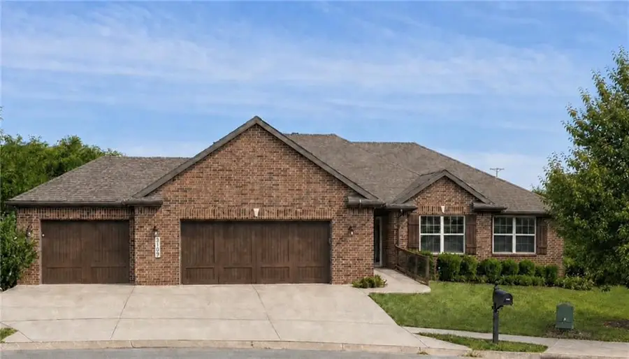 3109 N 109th Terrace, Kansas City, KS 66109 - #2