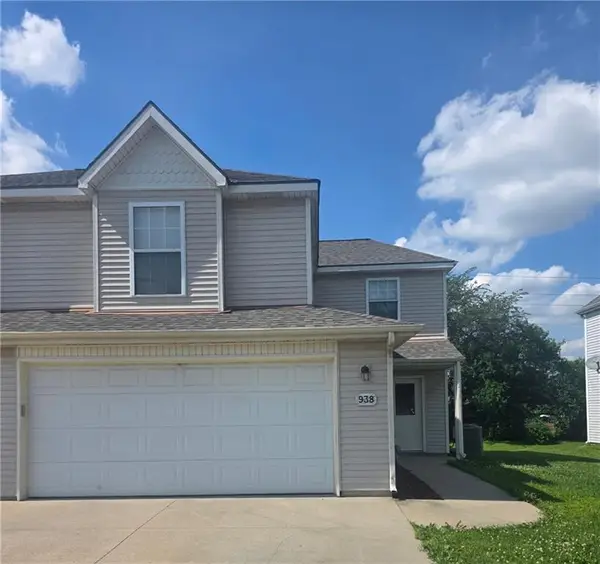 938 E Wildcat Run Street, Gardner, KS 66030