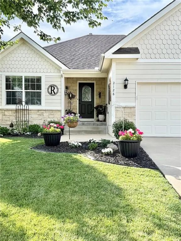 2128 Alder Street, Leavenworth, KS 66048 - #2