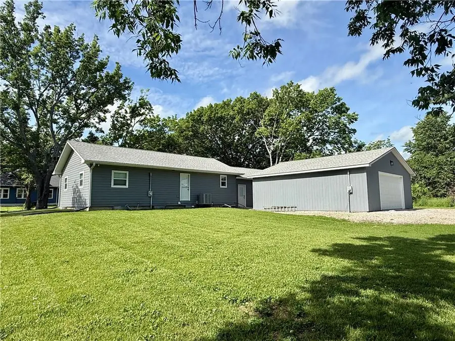 702 Kansas Street, Burlington, KS 66839 - #3