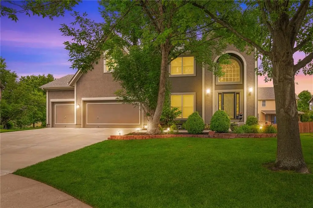 16263 Parkwood Street, Olathe, KS 66062 - #1