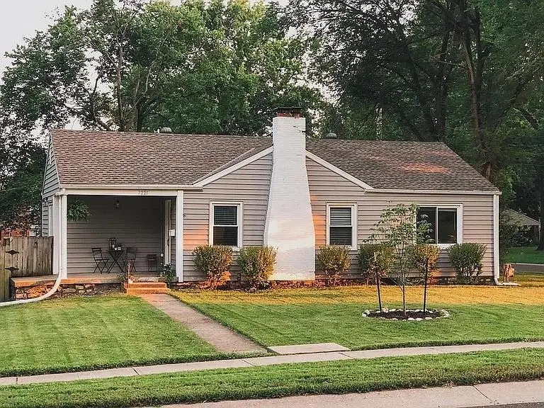 7221 W 61st Street, Overland Park, KS 66202 - #1