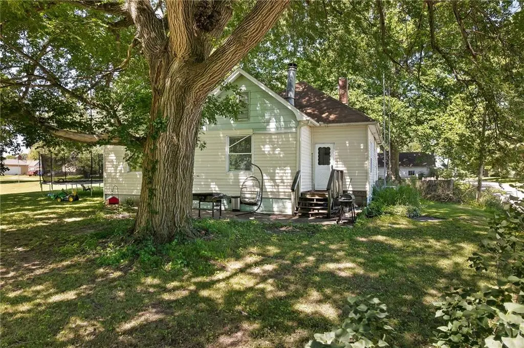 401 N Madison Street, Oregon, MO 64473 - #1