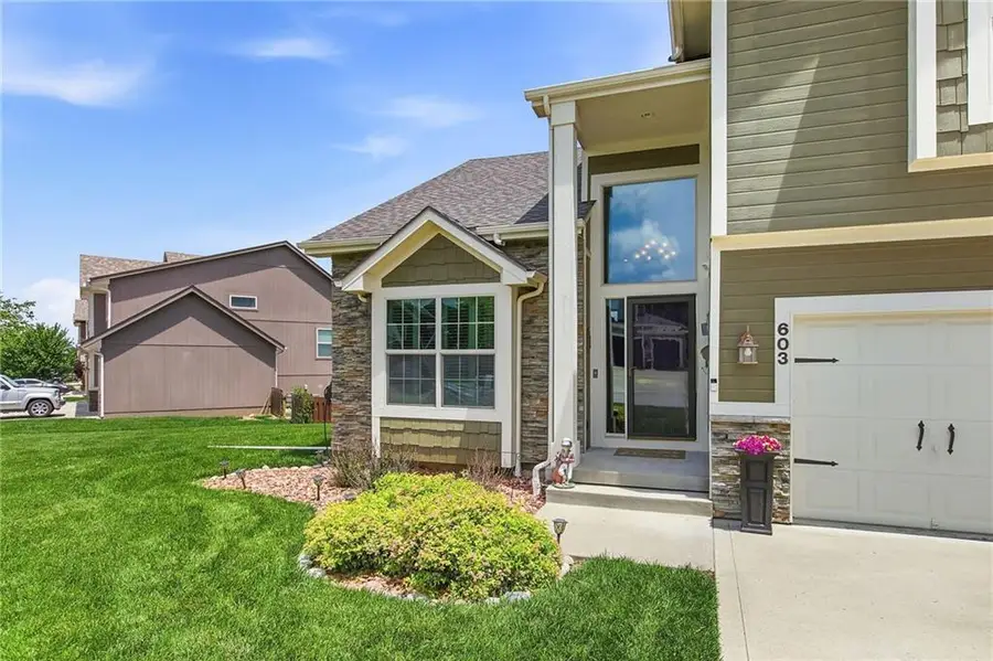 603 19th Avenue N, Greenwood, MO 64034 - #3