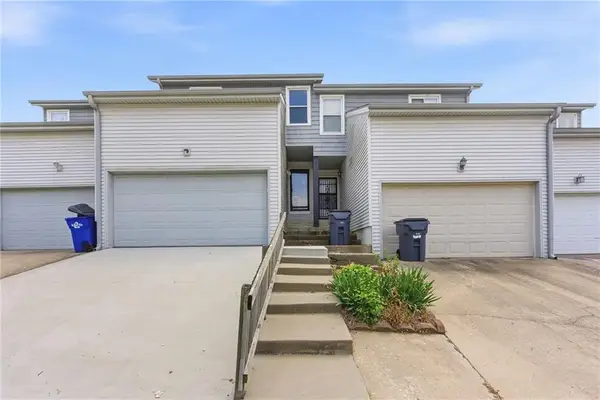 1313 E 123rd Terrace #B, Olathe, KS 66061