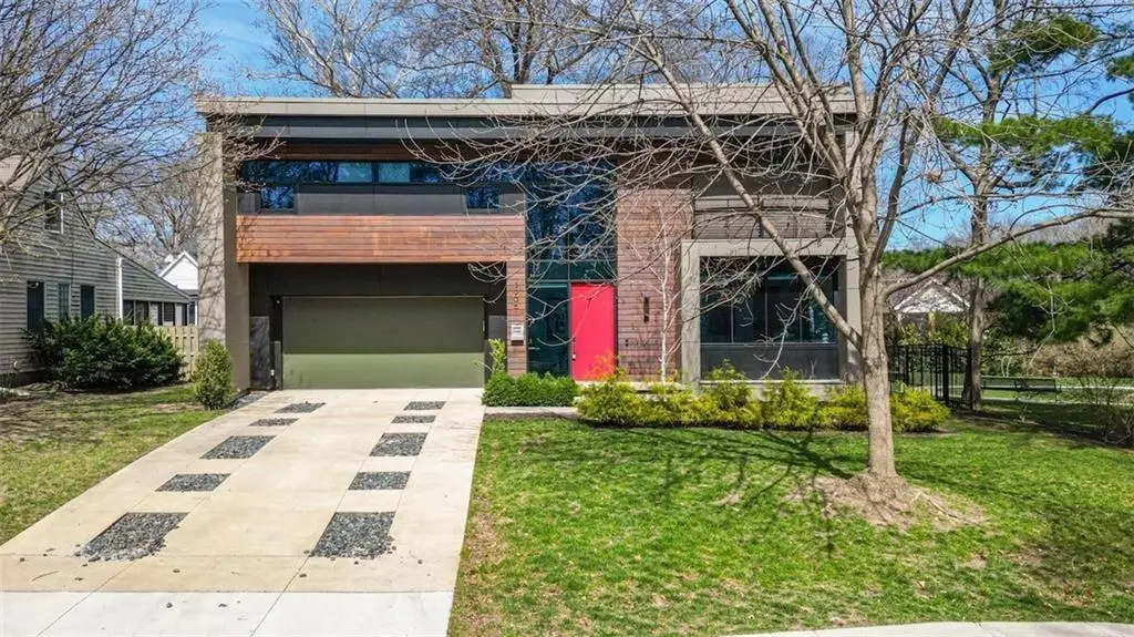 3906 W 69th Street, Prairie Village, KS 66208 - #1