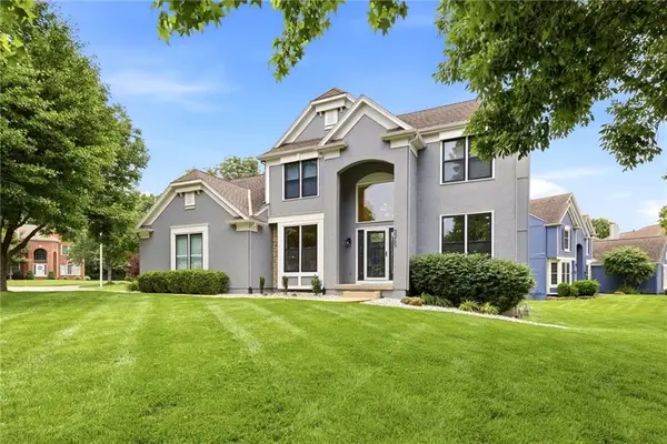 3345 W 143rd Terrace, Leawood, KS 66224