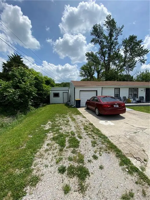 5401 Hardesty Avenue, Kansas City, MO 64130 - #2