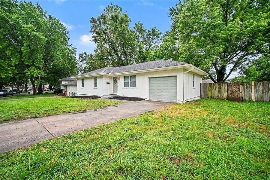 11700 Beacon Avenue, Kansas City, MO 64134 - #2