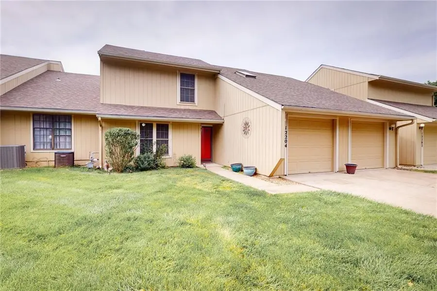 12204 Charlotte Street, Kansas City, MO 64146 - #2