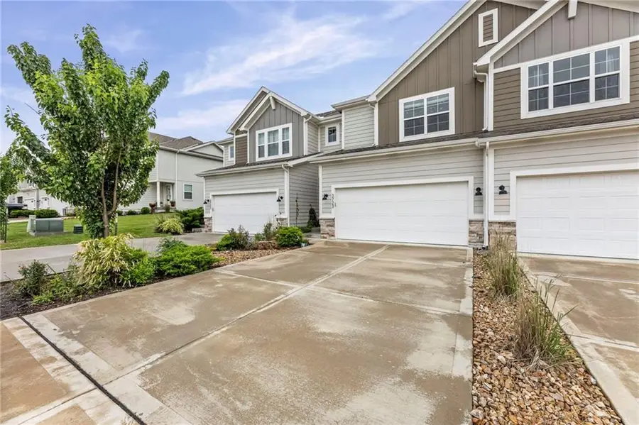 3723 SW Walsh Drive, Lees Summit, MO 64082 - #2