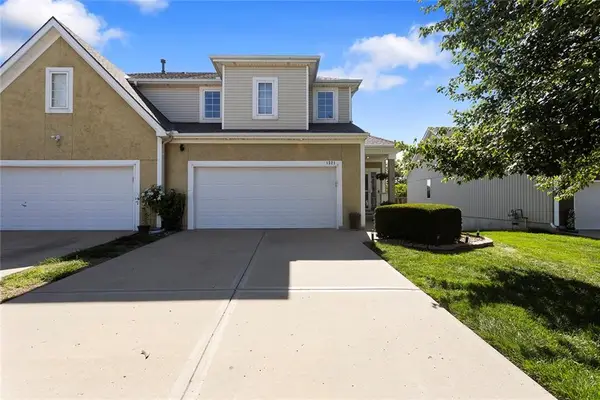 1321 N 158th Court, Basehor, KS 66007