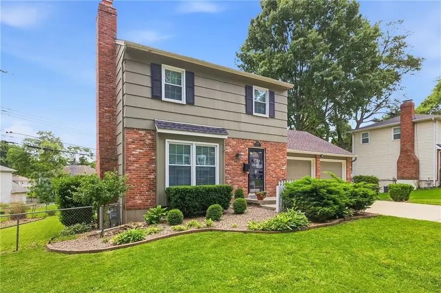 9529 Eby Street, Overland Park, KS 66212 - #3