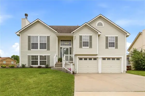 14648 Laquinta Drive, Grandview, MO 64030