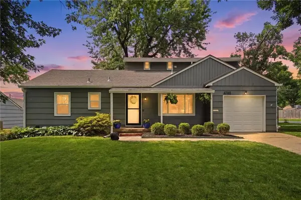 4745 W 61st Terrace, Mission, KS 66205