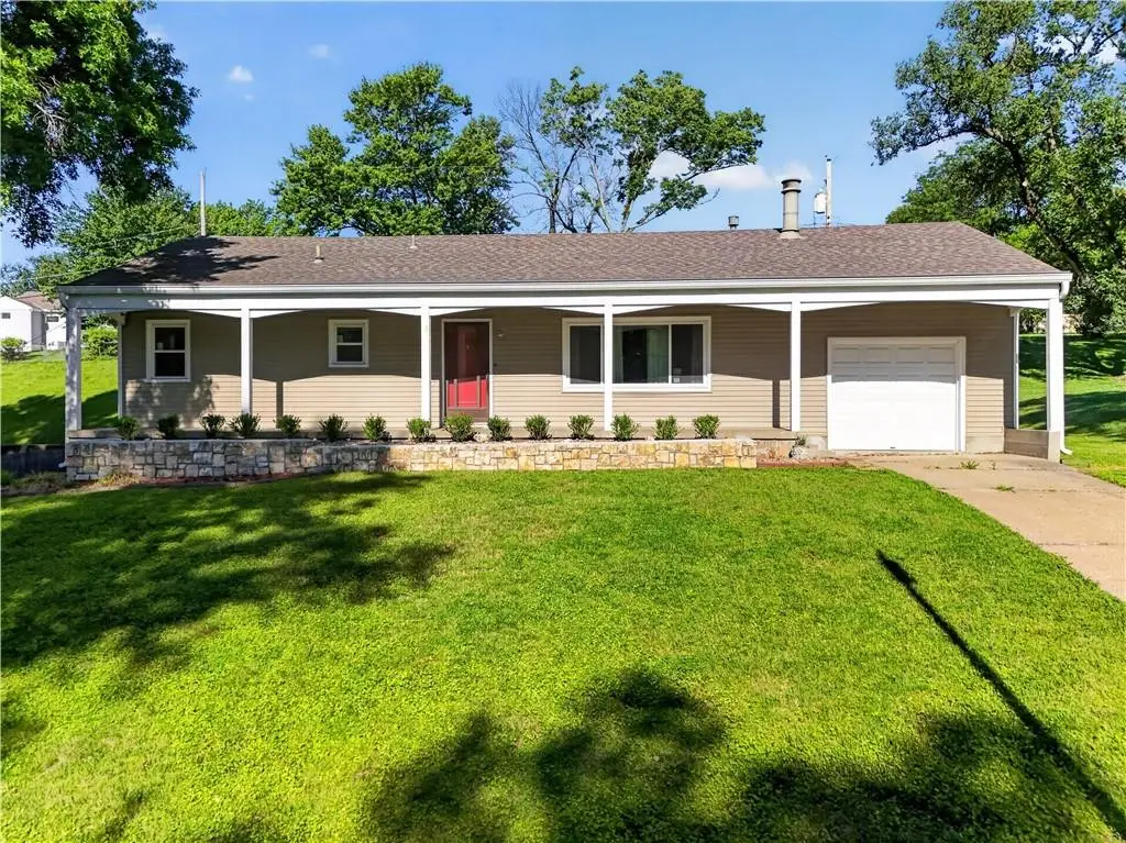 3940 N Grand Avenue, Kansas City, MO 64116 - #1